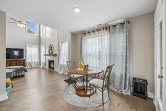 369 Frontier Dr, Clarksville, TN 37043