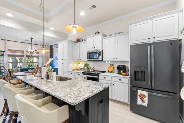 4305 Shelter Cove SE, Southport, NC 28461