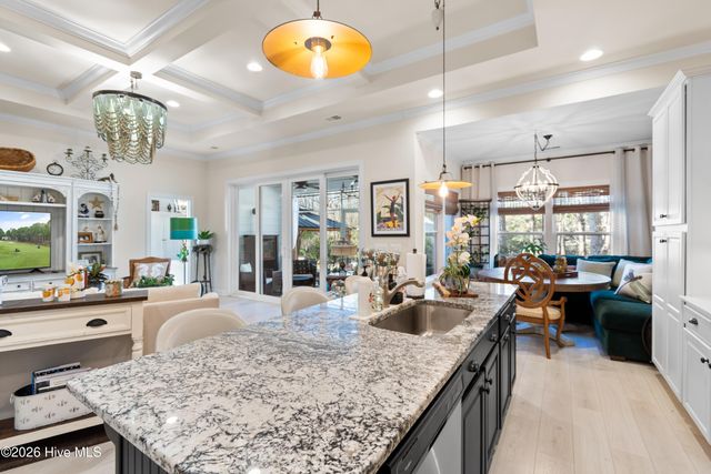 4305 Shelter Cove SE, Southport, NC 28461