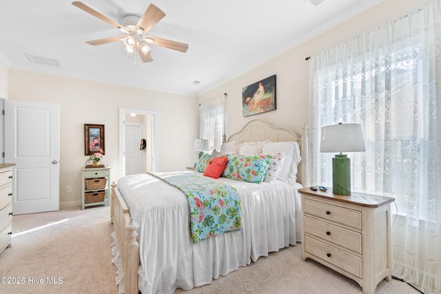 4305 Shelter Cove SE, Southport, NC 28461