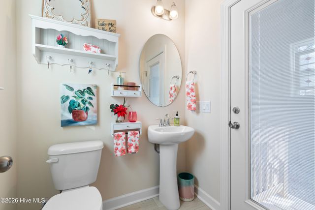 4305 Shelter Cove SE, Southport, NC 28461