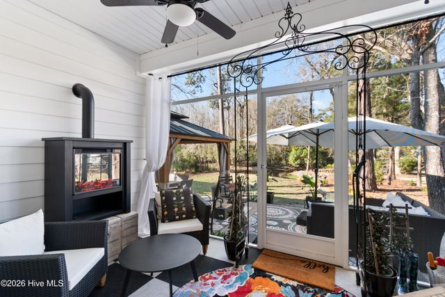 4305 Shelter Cove SE, Southport, NC 28461