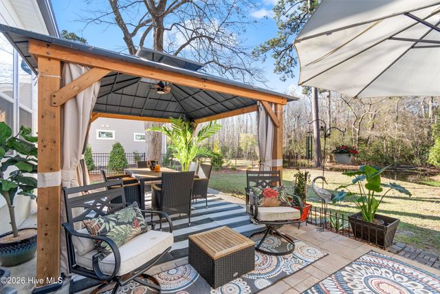 4305 Shelter Cove SE, Southport, NC 28461