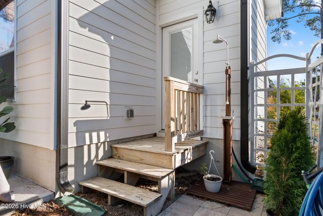 4305 Shelter Cove SE, Southport, NC 28461