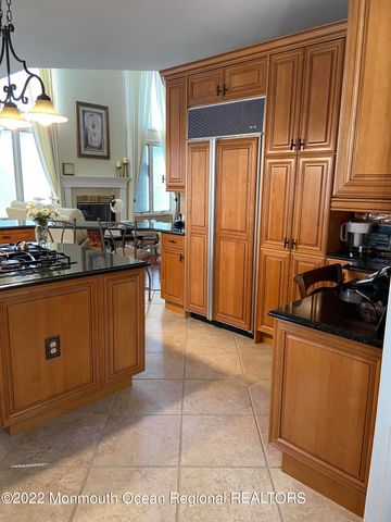 9 Inverness Court, C0320, Holmdel, NJ 07733