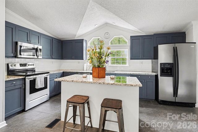 8836 Summerhill Drive, Waxhaw, NC 28173