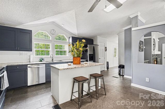 8836 Summerhill Drive, Waxhaw, NC 28173
