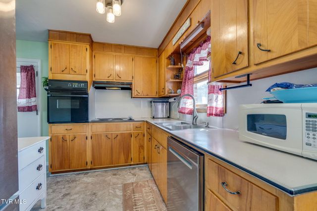 530 East Carters Valley Road, Gate City, VA 24251