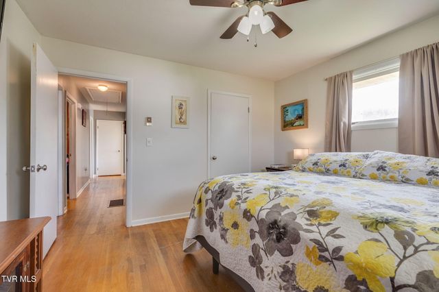 530 East Carters Valley Road, Gate City, VA 24251