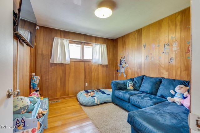 530 East Carters Valley Road, Gate City, VA 24251