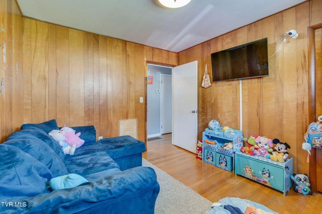 530 East Carters Valley Road, Gate City, VA 24251