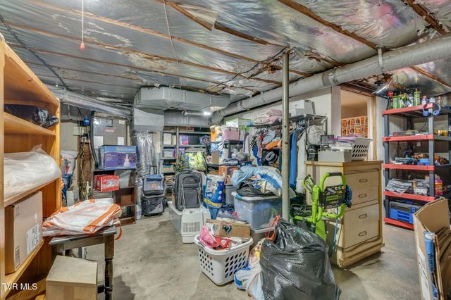 530 East Carters Valley Road, Gate City, VA 24251