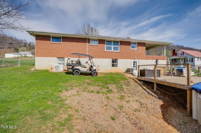 530 East Carters Valley Road, Gate City, VA 24251