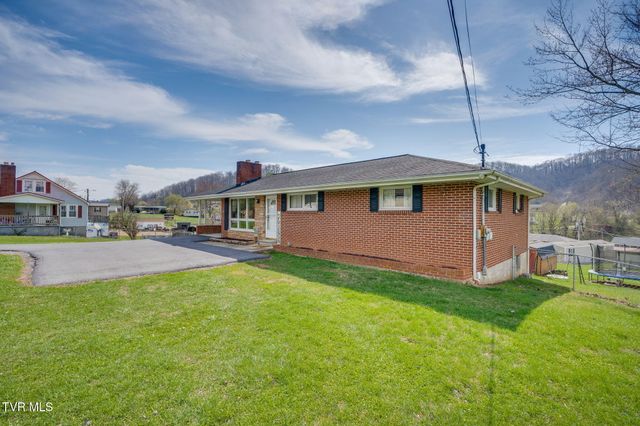 530 East Carters Valley Road, Gate City, VA 24251