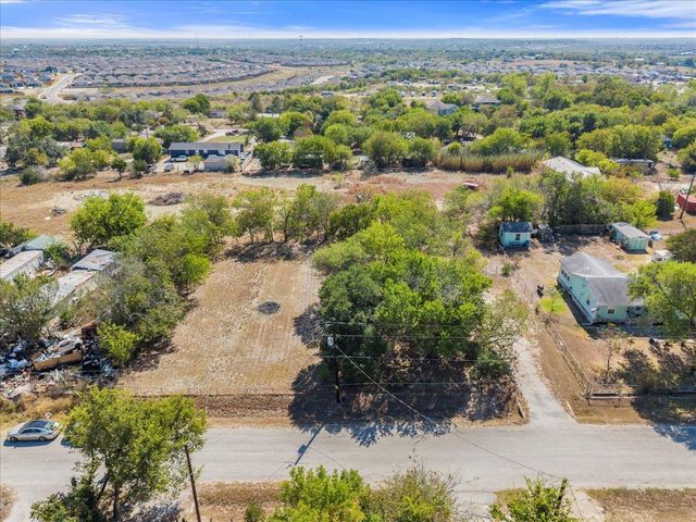 200 Prairie CIR, Buda, TX 78610