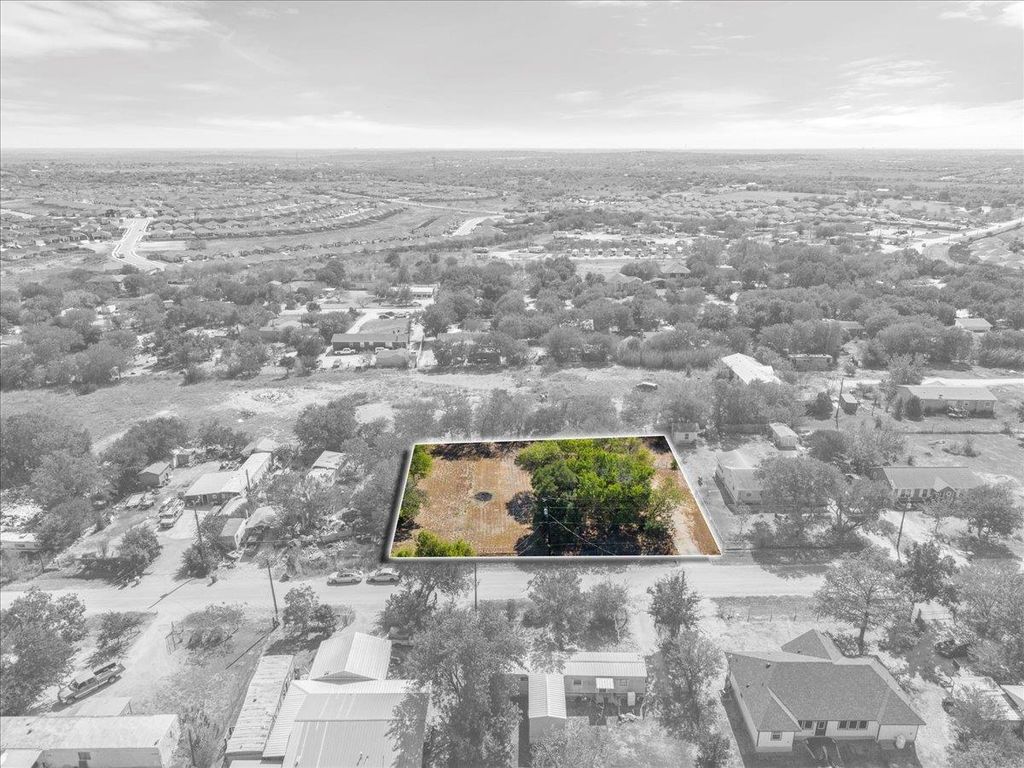 200 Prairie CIR, Buda, TX 78610
