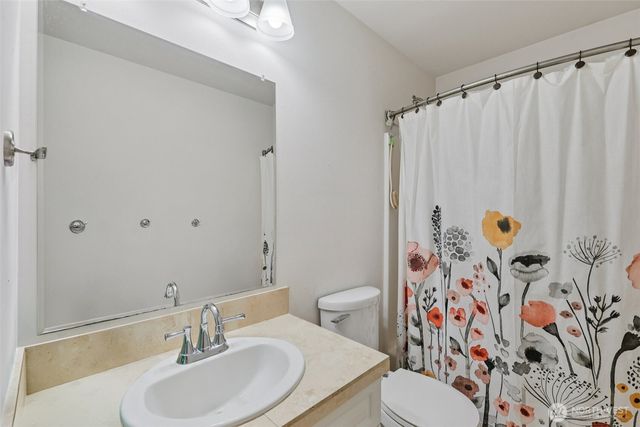 20728 SE 119th Street, Issaquah, WA 98027