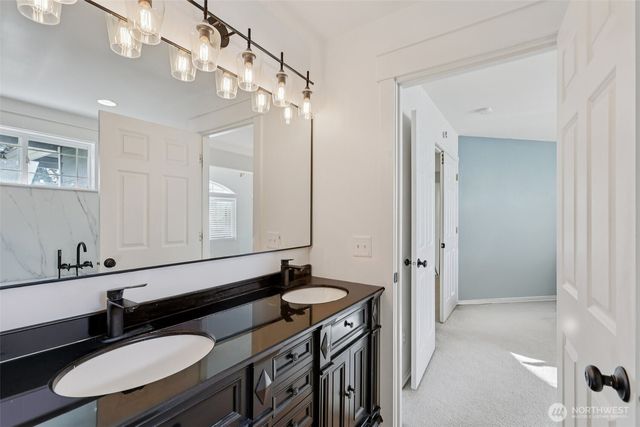 20728 SE 119th Street, Issaquah, WA 98027