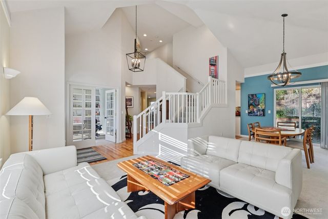 20728 SE 119th Street, Issaquah, WA 98027