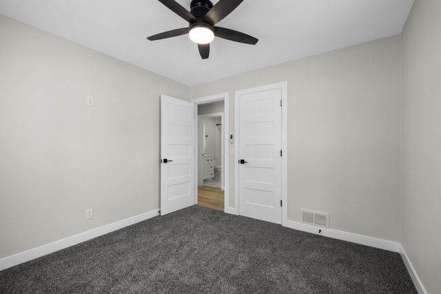 810 Summit Dr SW, Minot, ND 58701