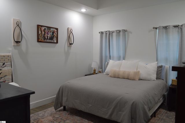 126 Woodshire Drive, Boiling Springs, SC 29316