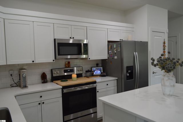 126 Woodshire Drive, Boiling Springs, SC 29316