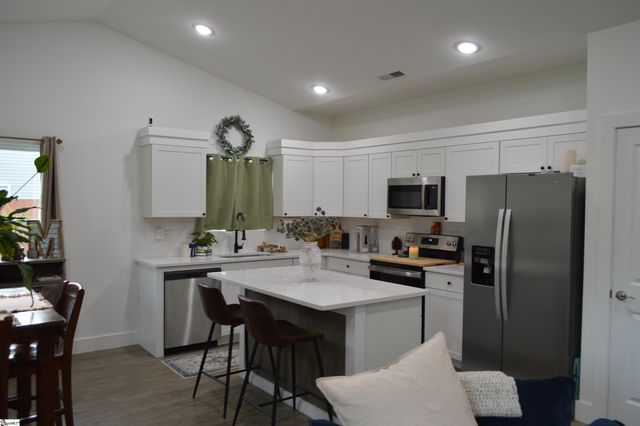 126 Woodshire Drive, Boiling Springs, SC 29316