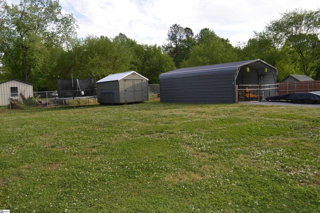 126 Woodshire Drive, Boiling Springs, SC 29316