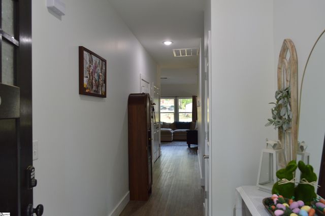 126 Woodshire Drive, Boiling Springs, SC 29316