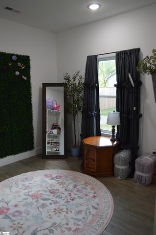 126 Woodshire Drive, Boiling Springs, SC 29316