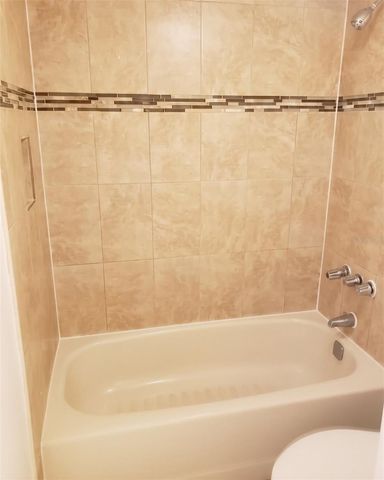 7526 NEEDLE LEAF PLACE 24, Tampa, FL 33617