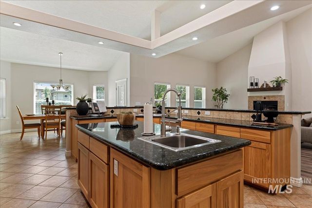3758 S Merrivale Way, Meridian, ID 83642
