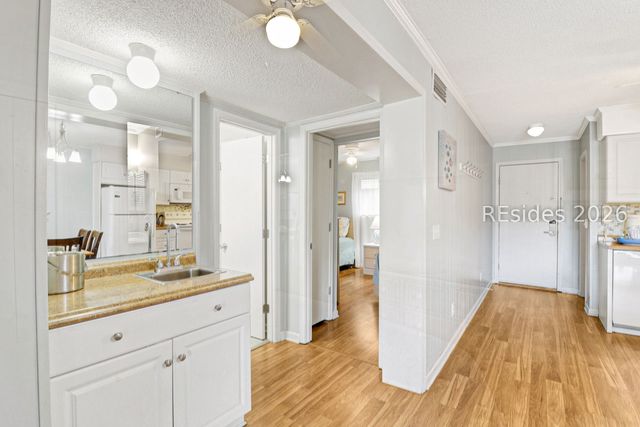 40 Folly Field Rd Apt G15, Hilton Head Island, SC 29928