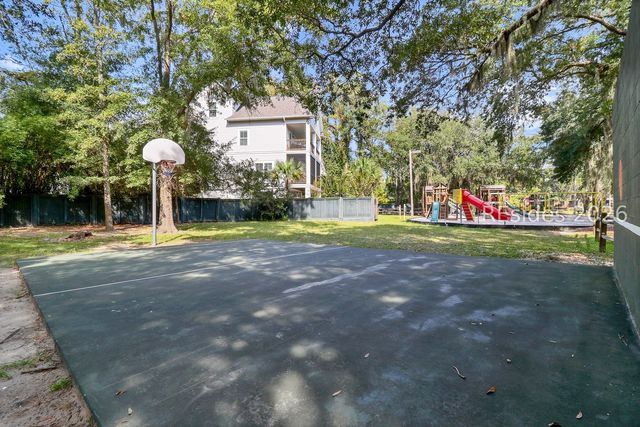 40 Folly Field Rd Apt G15, Hilton Head Island, SC 29928