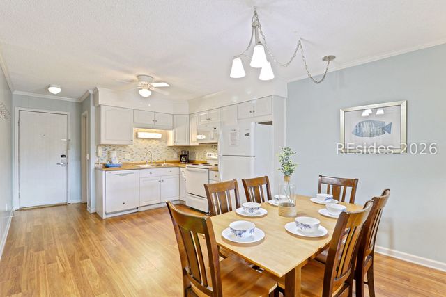 40 Folly Field Rd Apt G15, Hilton Head Island, SC 29928