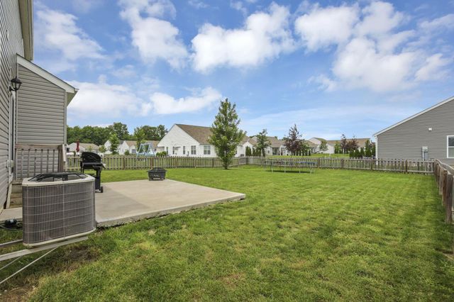 182 Old Bay Drive, Pataskala, OH 43062