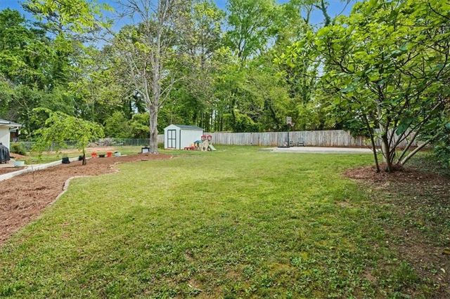 4003 Lafayette Drive, Powder Springs, GA 30127