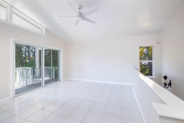 S 282 Coconut Palm Boulevard, Plantation Key, FL 33070
