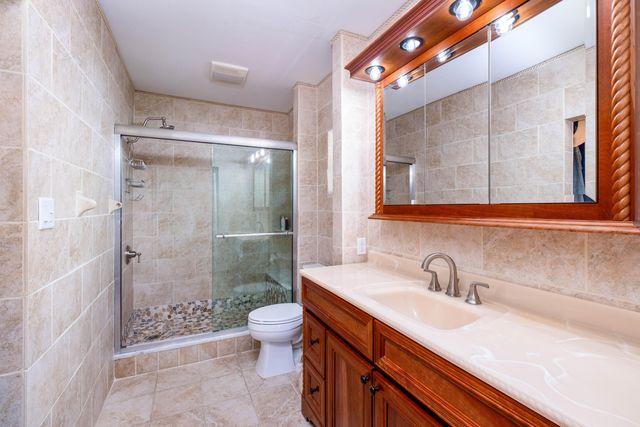 S 282 Coconut Palm Boulevard, Plantation Key, FL 33070