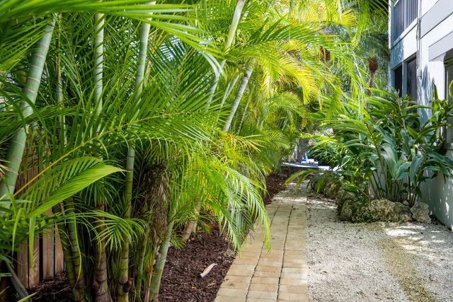 S 282 Coconut Palm Boulevard, Plantation Key, FL 33070