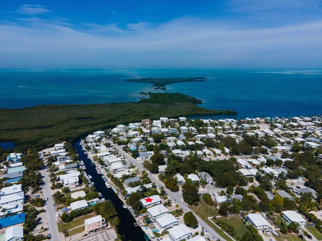 S 282 Coconut Palm Boulevard, Plantation Key, FL 33070