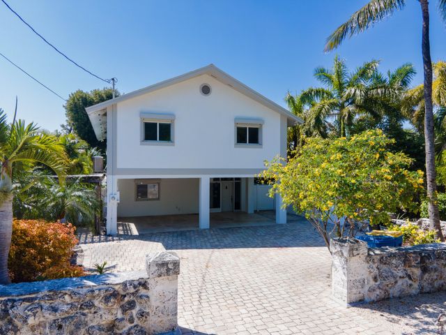 S 282 Coconut Palm Boulevard, Plantation Key, FL 33070