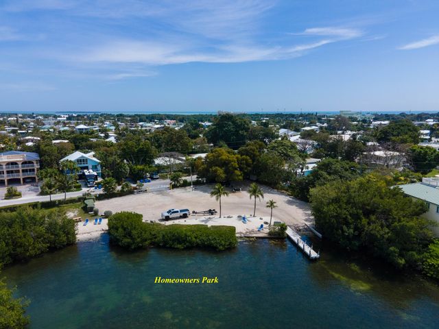 S 282 Coconut Palm Boulevard, Plantation Key, FL 33070