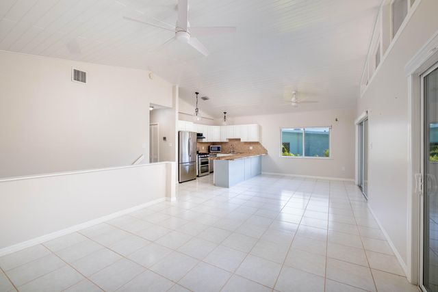 S 282 Coconut Palm Boulevard, Plantation Key, FL 33070