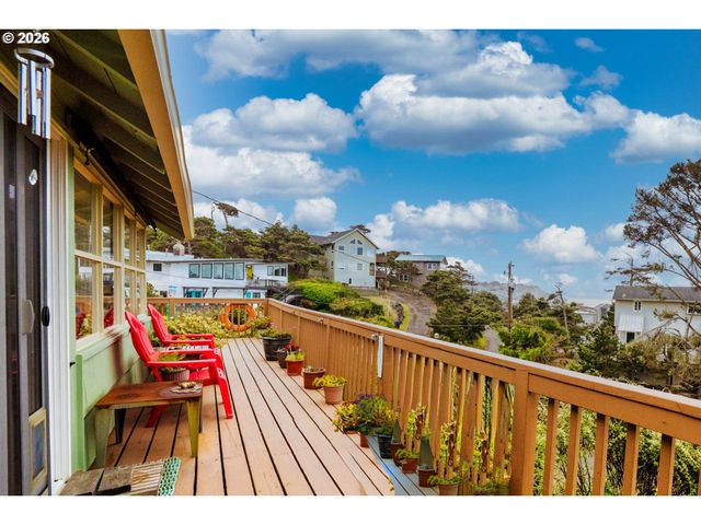 1170 Nw 8TH Ct, Lincoln City, OR 97367