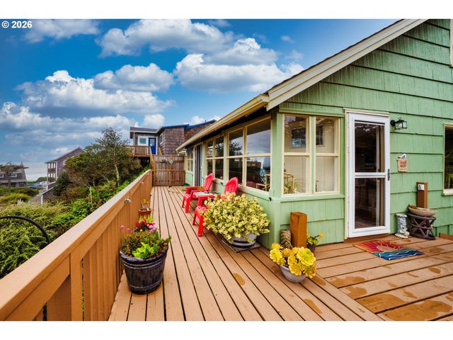 1170 Nw 8TH Ct, Lincoln City, OR 97367