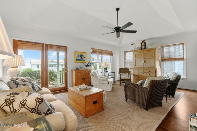737 Fort Fisher Boulevard, Kure Beach, NC 28449