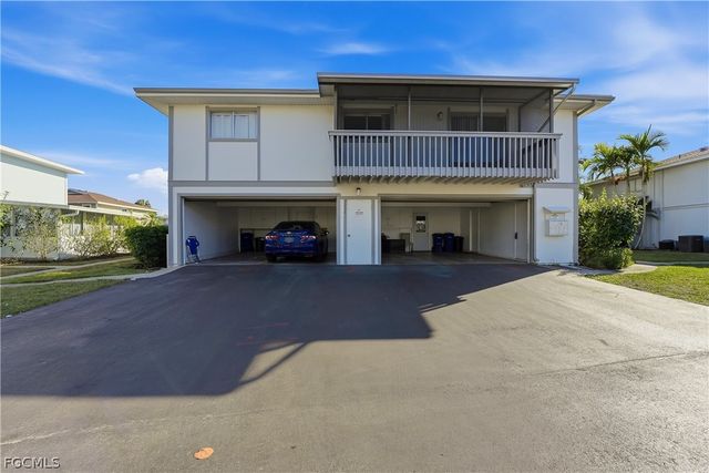 3268 Royal Canadian TRCE 1, Fort Myers, FL 33907