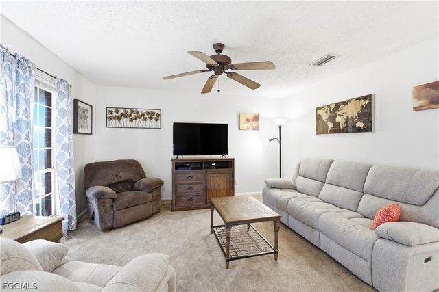 3268 Royal Canadian TRCE 1, Fort Myers, FL 33907