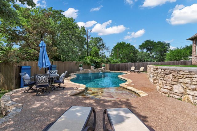 4014 Angelina Court N, De Cordova, TX 76049